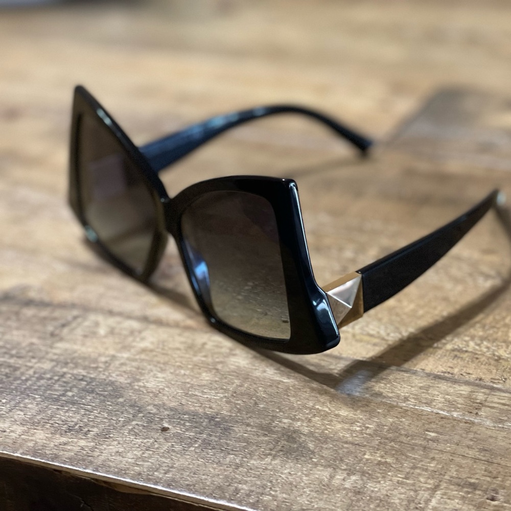 Unique Women’s Valentino Sunglasses as seen on Tiffany Haddish.